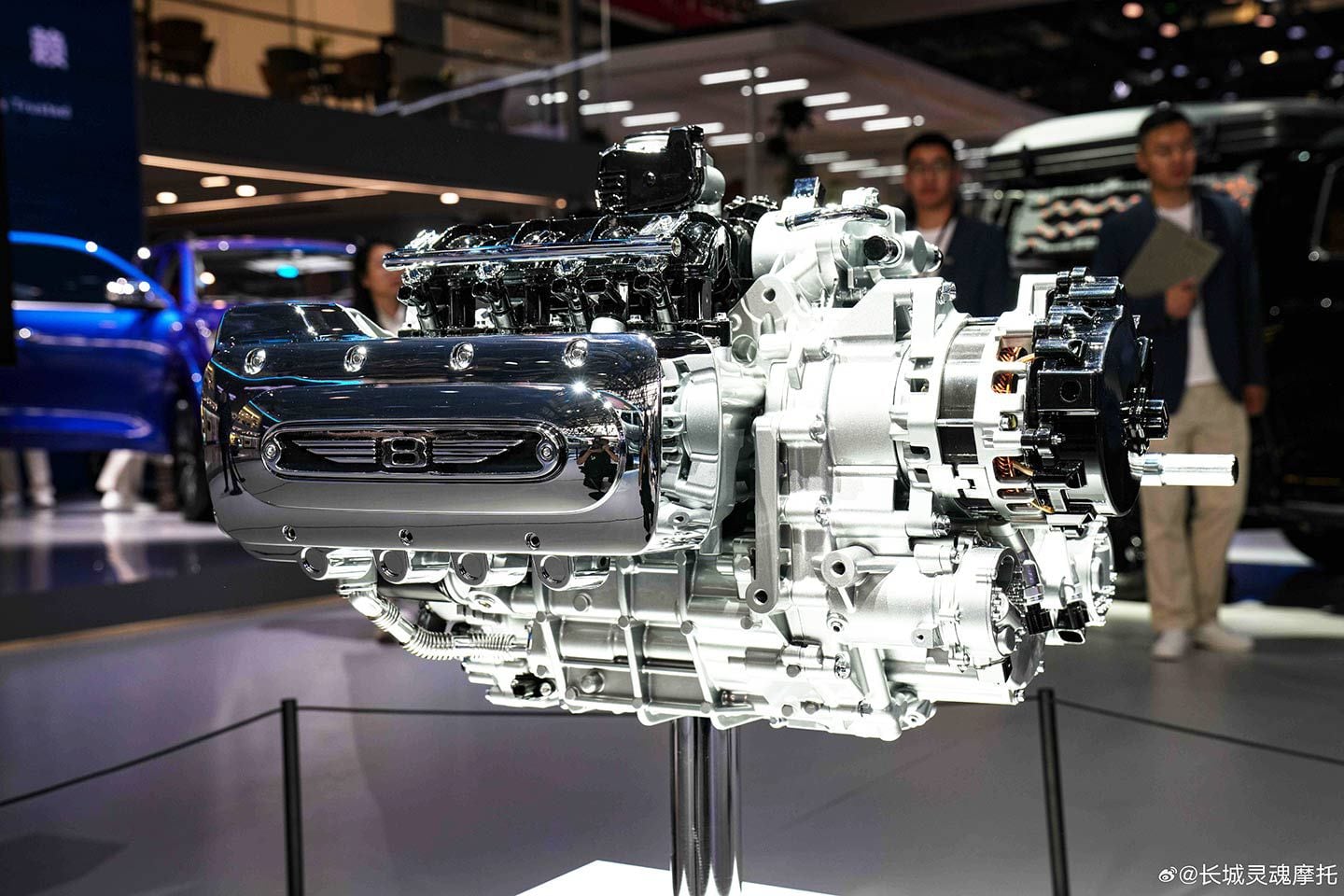 The newly formed Great Wall Souo motorcycle company’s first product is powered by this huge flat-eight engine with a capacity ranging from a predicted 2,000 to 2,500cc.