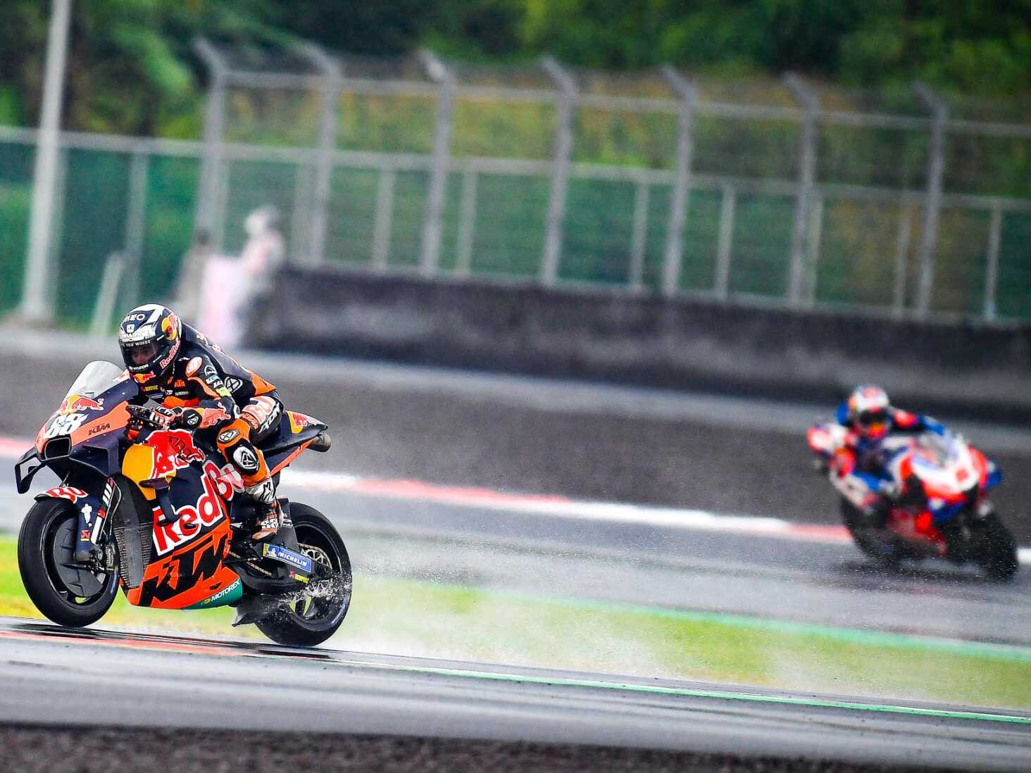 Miguel Oliveira pulled away from the field after moving into the lead on lap six.