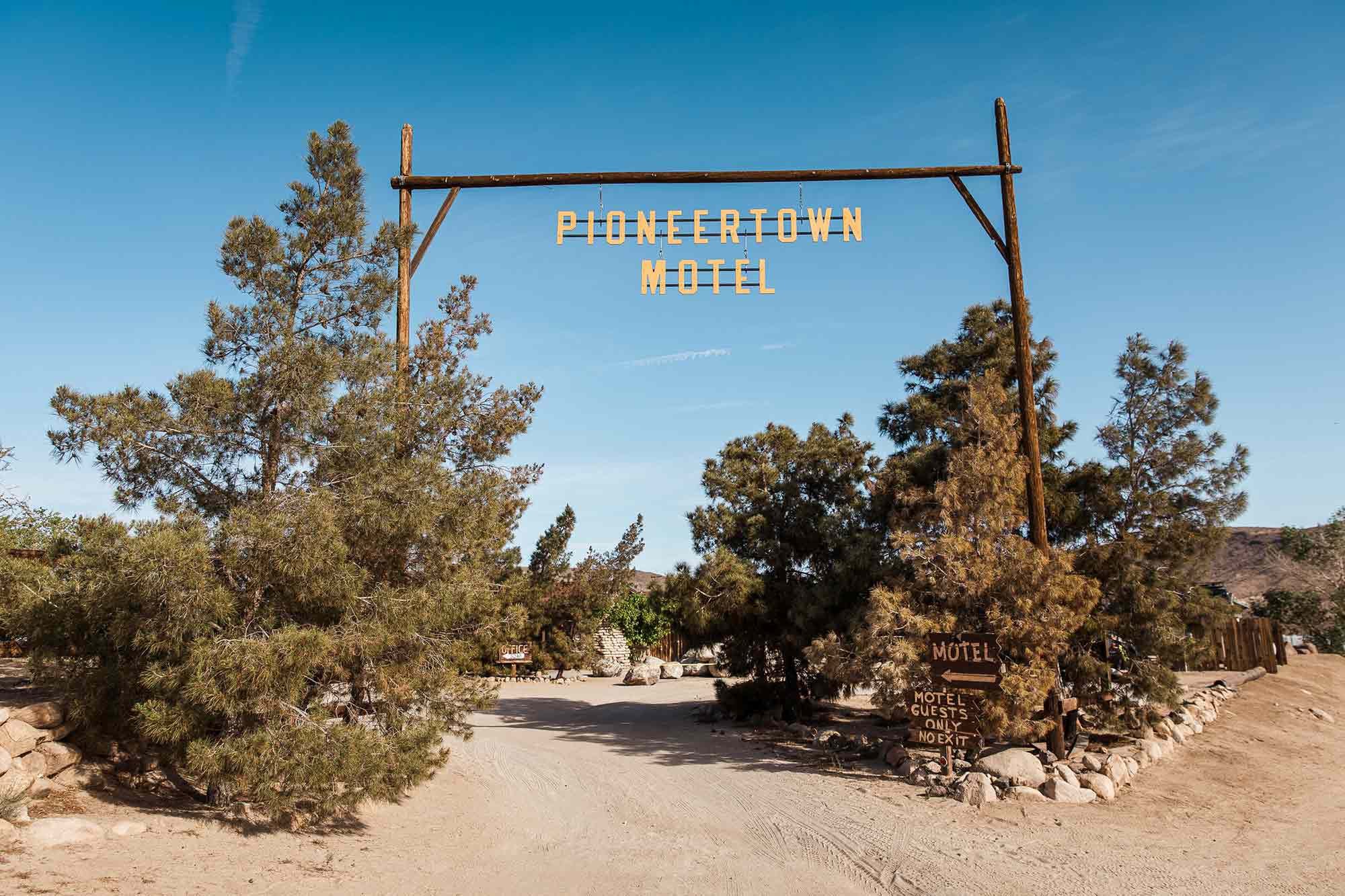 The entire grounds of the Pioneertown Motel were rented out for the Aether Rally.