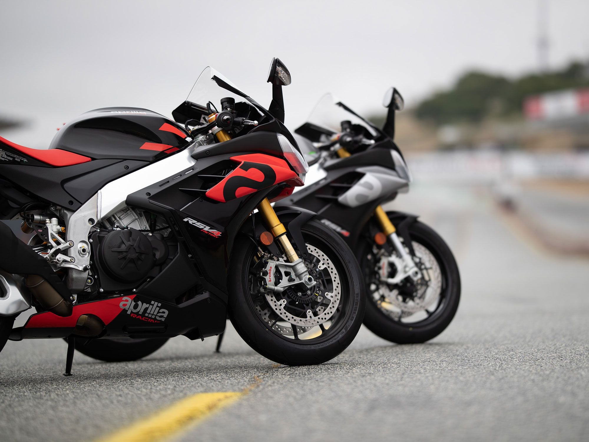 Deciding between the $25,999 RSV4 Factory and the $18,999 RSV4 is more difficult than ever.