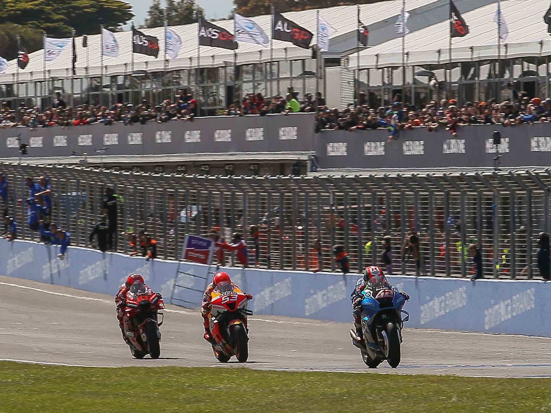 Is this the start of the race or the finish? With seven bikes within one second of the winner, the racing at Phillip Island was extremely close. (It’s the finish.)