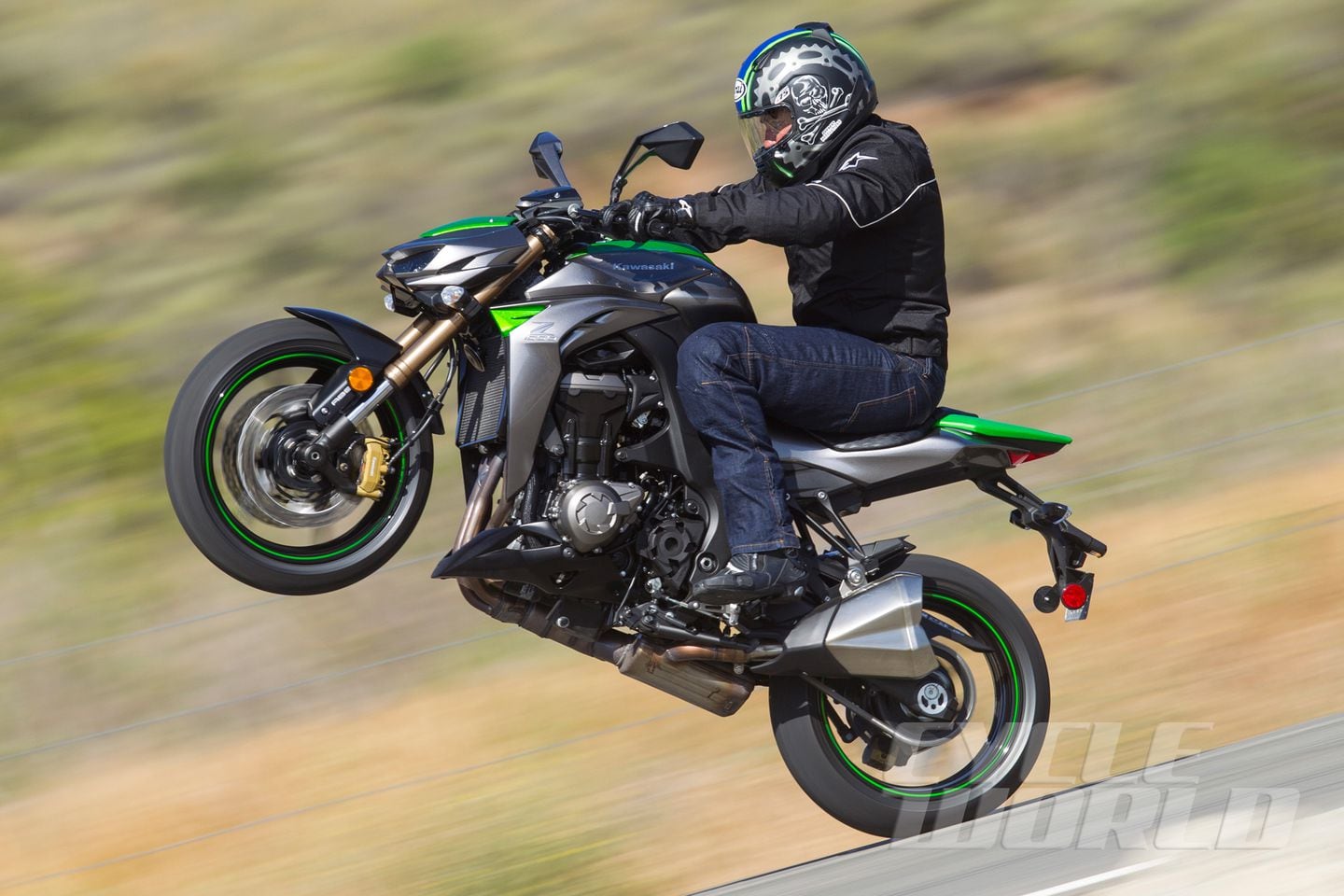 Kawasaki Z1000 ABS- Naked Motorcycle Review- Photos- Specifications