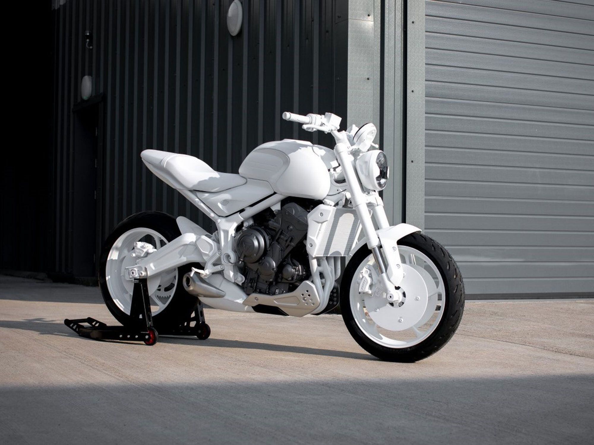 No specs have yet been given, but all indications are that the new Trident is squarely focused on the affordable naked middleweight segment.