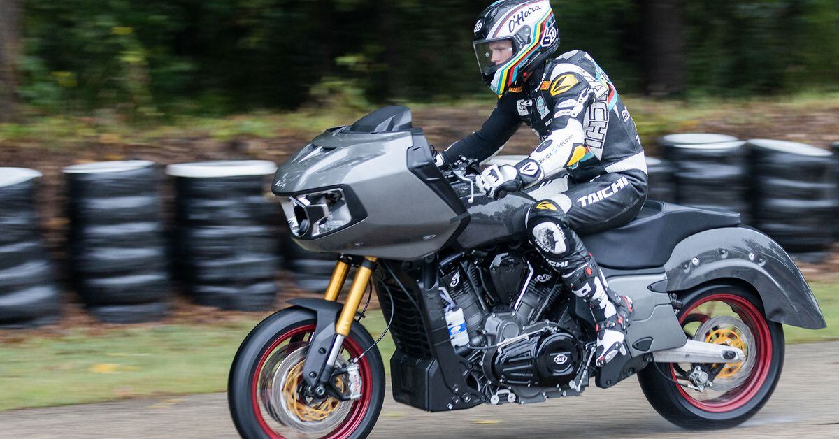 www.cycleworld.com