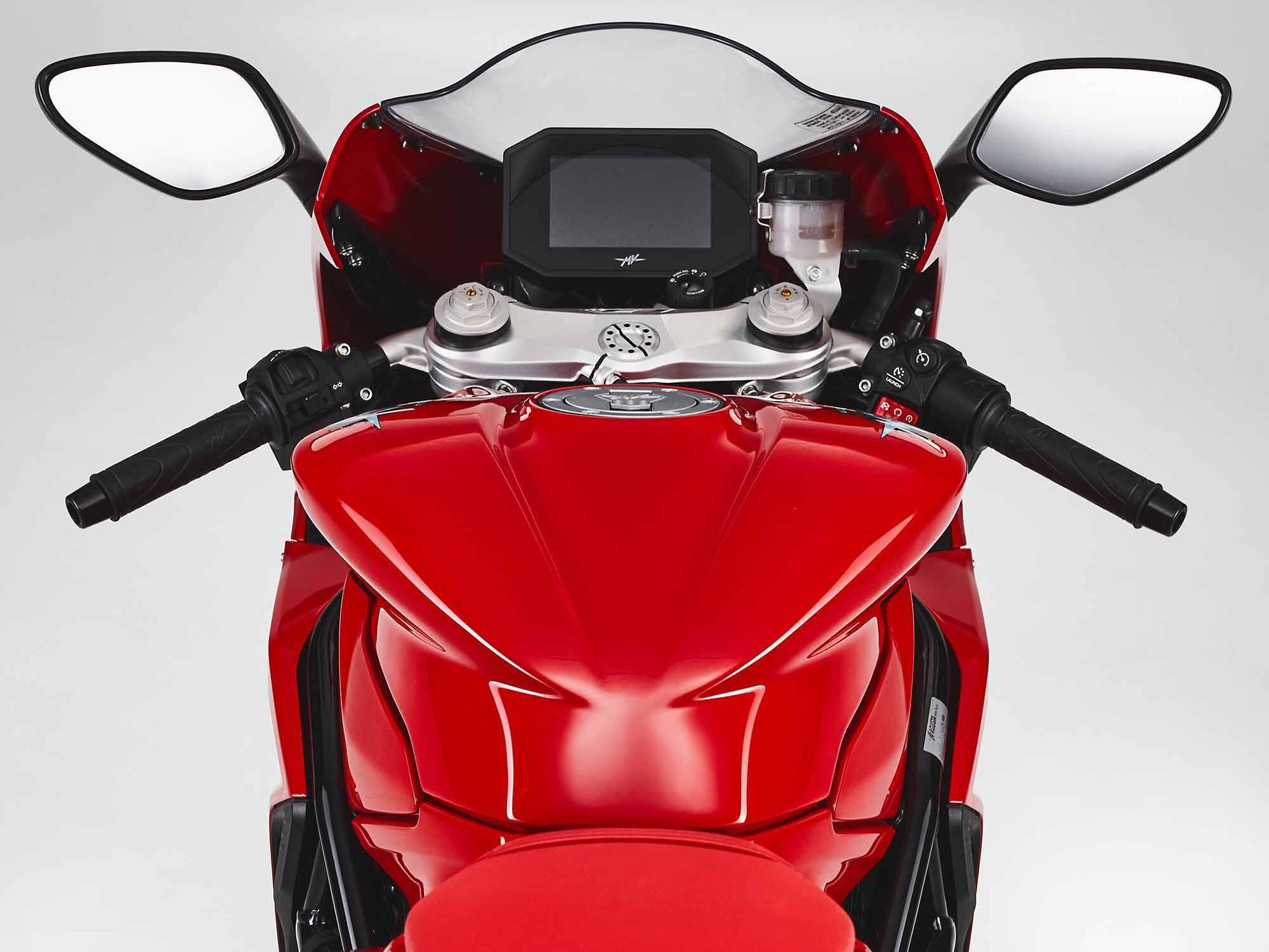 The lines of an Italian supermodel—nobody does motorcycle bodywork like the land of Sophia Loren, Gina Lollobrigida, and Claudia Cardinale.