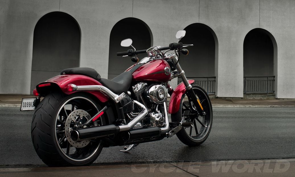 Harley-Davidson FXBRS ダークレッド フューエルタンク LQONMS2ZUVBF5LSF6CSVF7VE7E.jpg