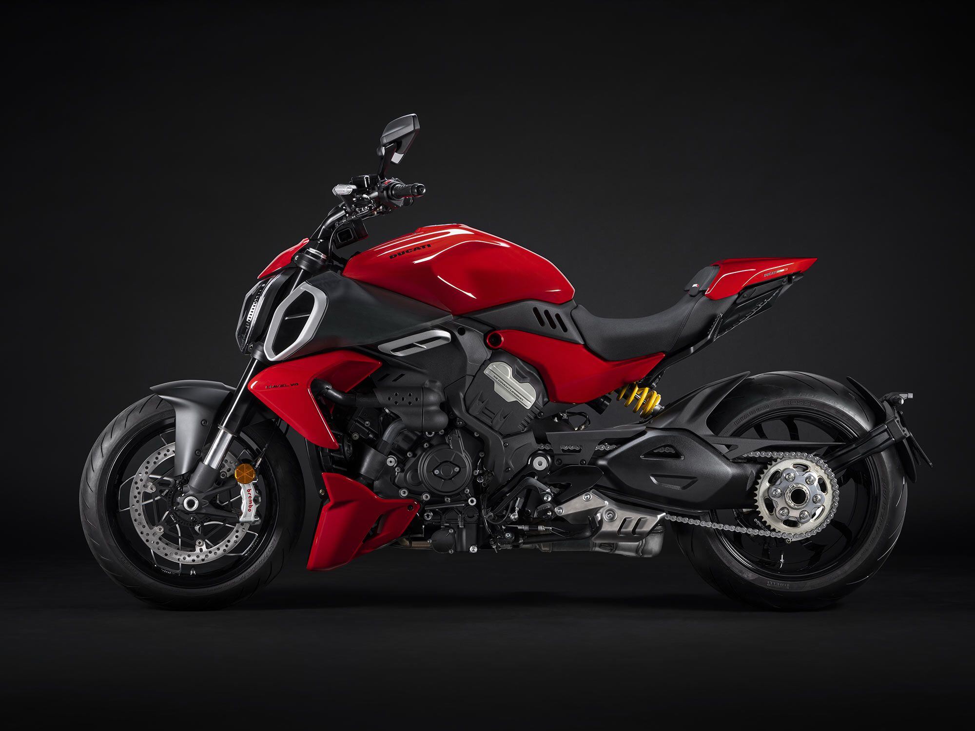 A steeper steering rake and shorter wheelbase promise a more nimble Diavel than before—not that we complained about the previous model.