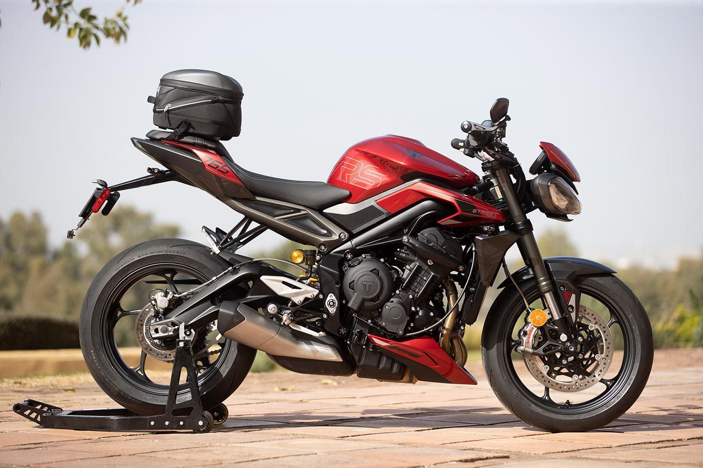 Triumph offers 50-plus accessories for the Street Triple 765. Given the increased seat height of the RS, the company is especially keen to highlight the low seat option, which lowers the seat height by 28mm. Removing the shim on the RS lowers the seat another 10mm.