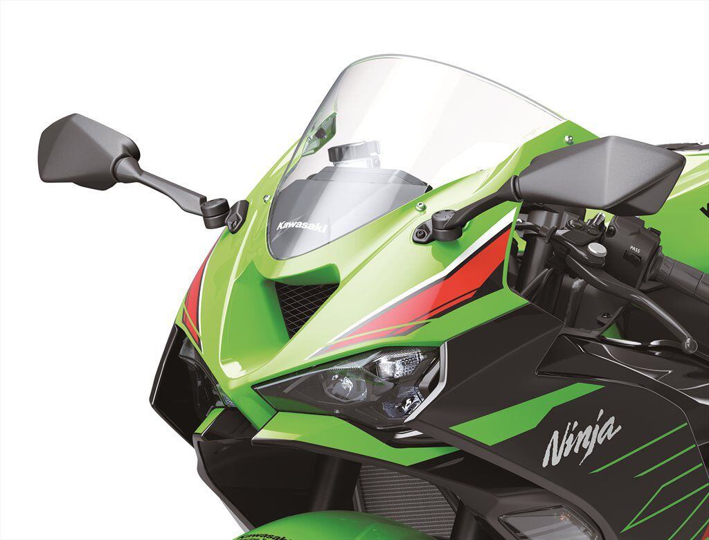 The 2024 ZX-6R gets an all-new nose with intake ducting that also serves as winglets.
