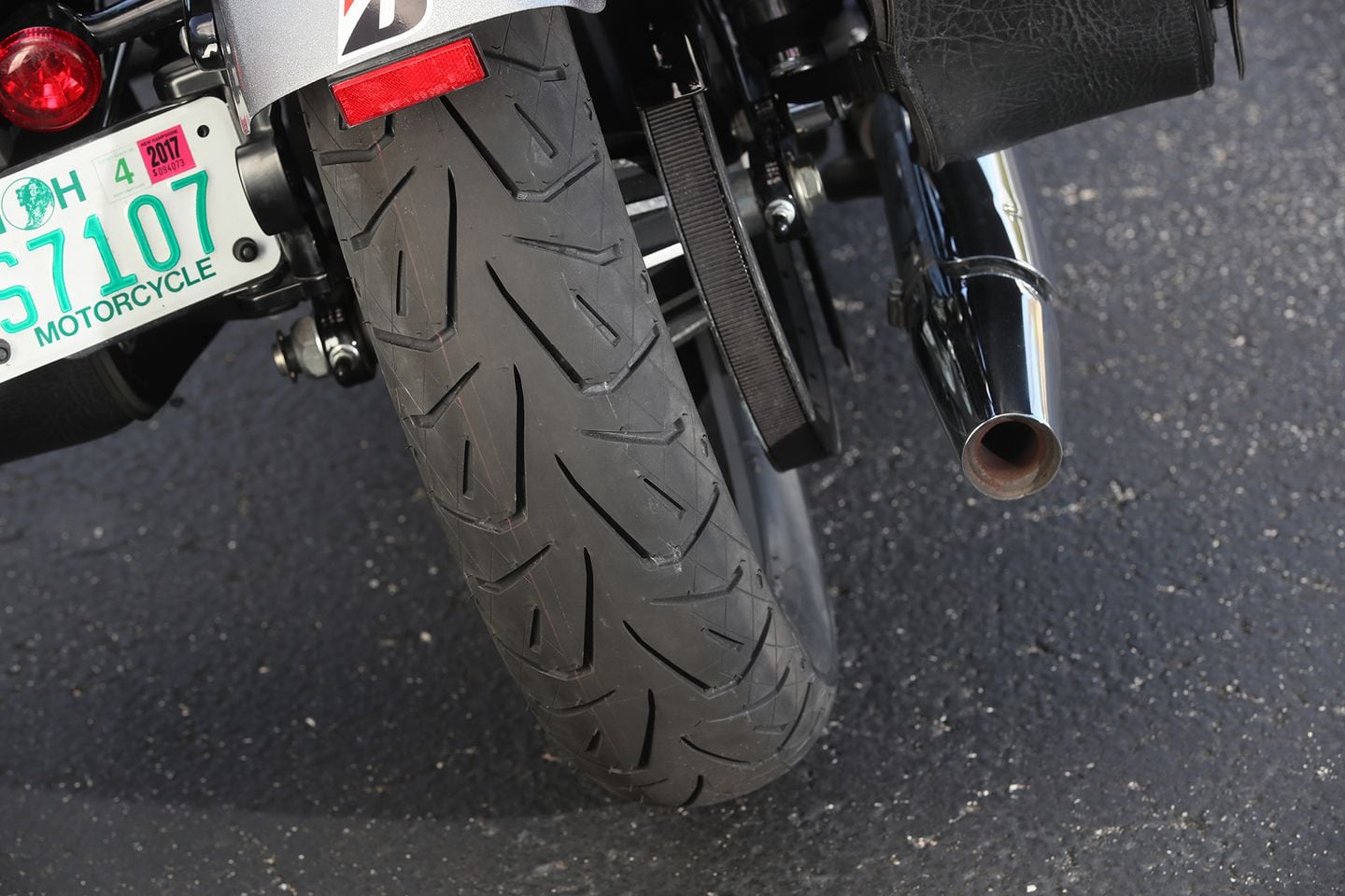 Bridgestone Battlecruise H50 Motorcycle Tire Review | Cycle