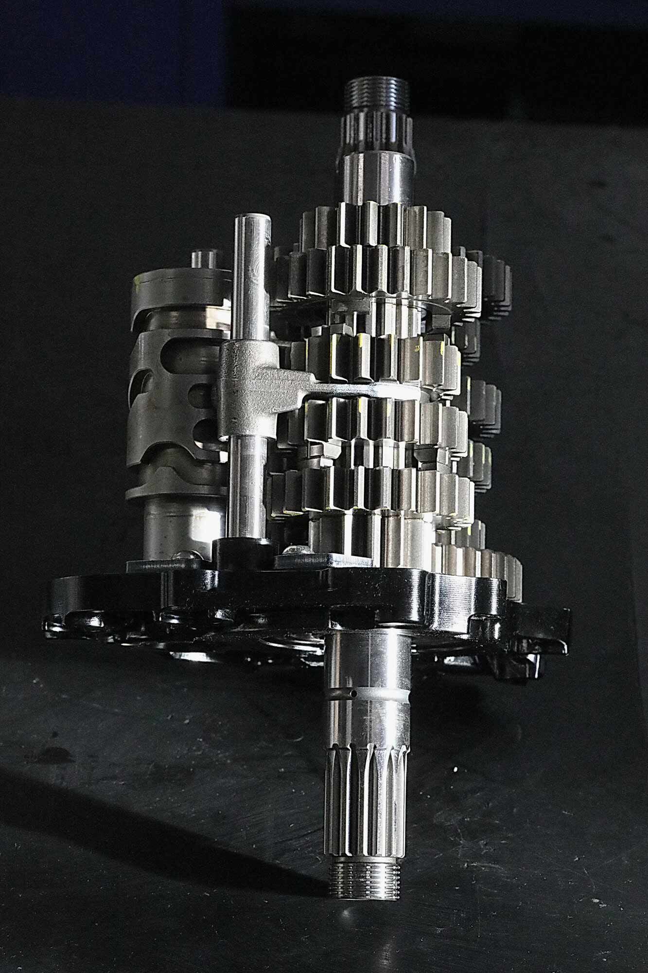 The six-speed gearbox is all new and both stronger and smoother. Straight-cut advanced-module gears are expected to be quieter and absorb less power than Gleason-type helical-cut gears.
