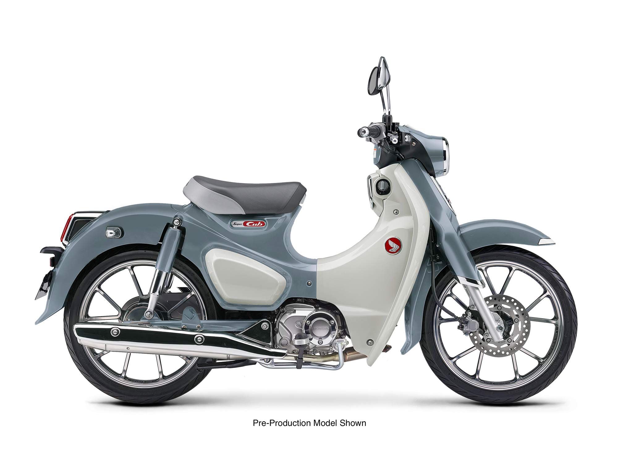Hidden behind the Super Cub’s classic styling, modern technology offers superb ride quality and convenience for everyday riding.