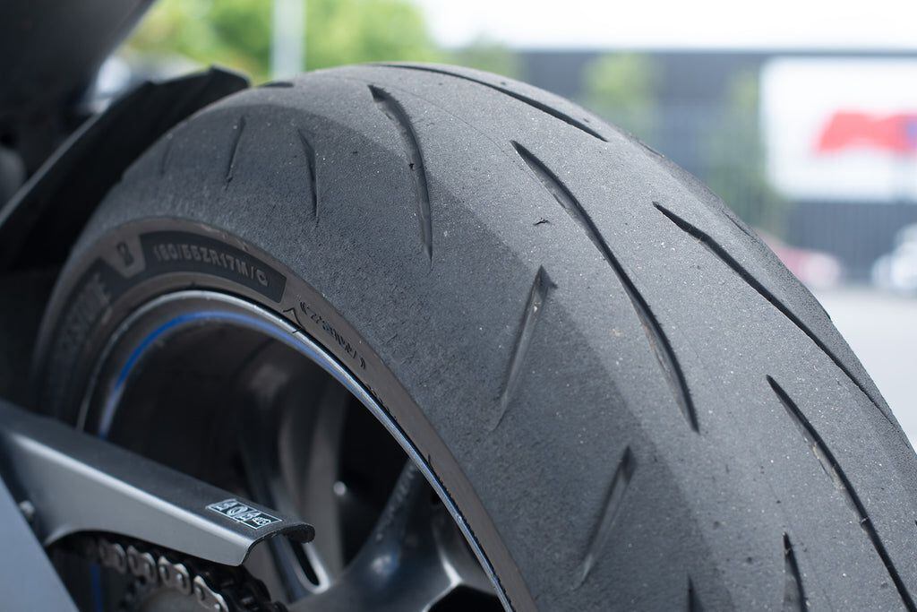 Bridgestone claims that rear tire wear has been improved by 8 percent.