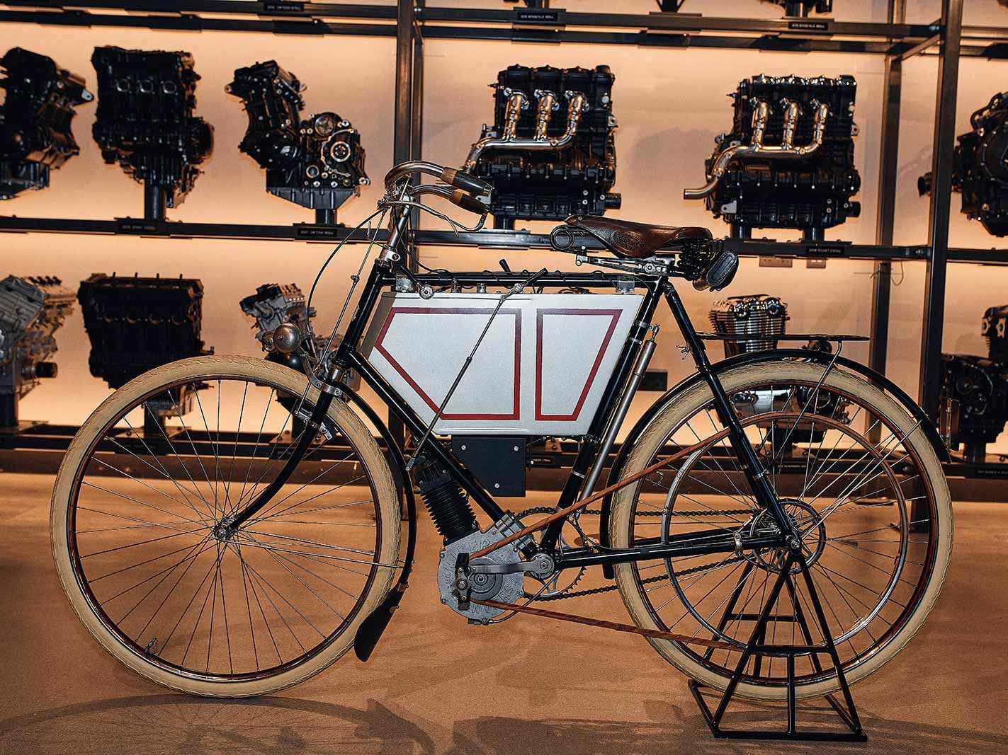 Triumph sales pedal bike