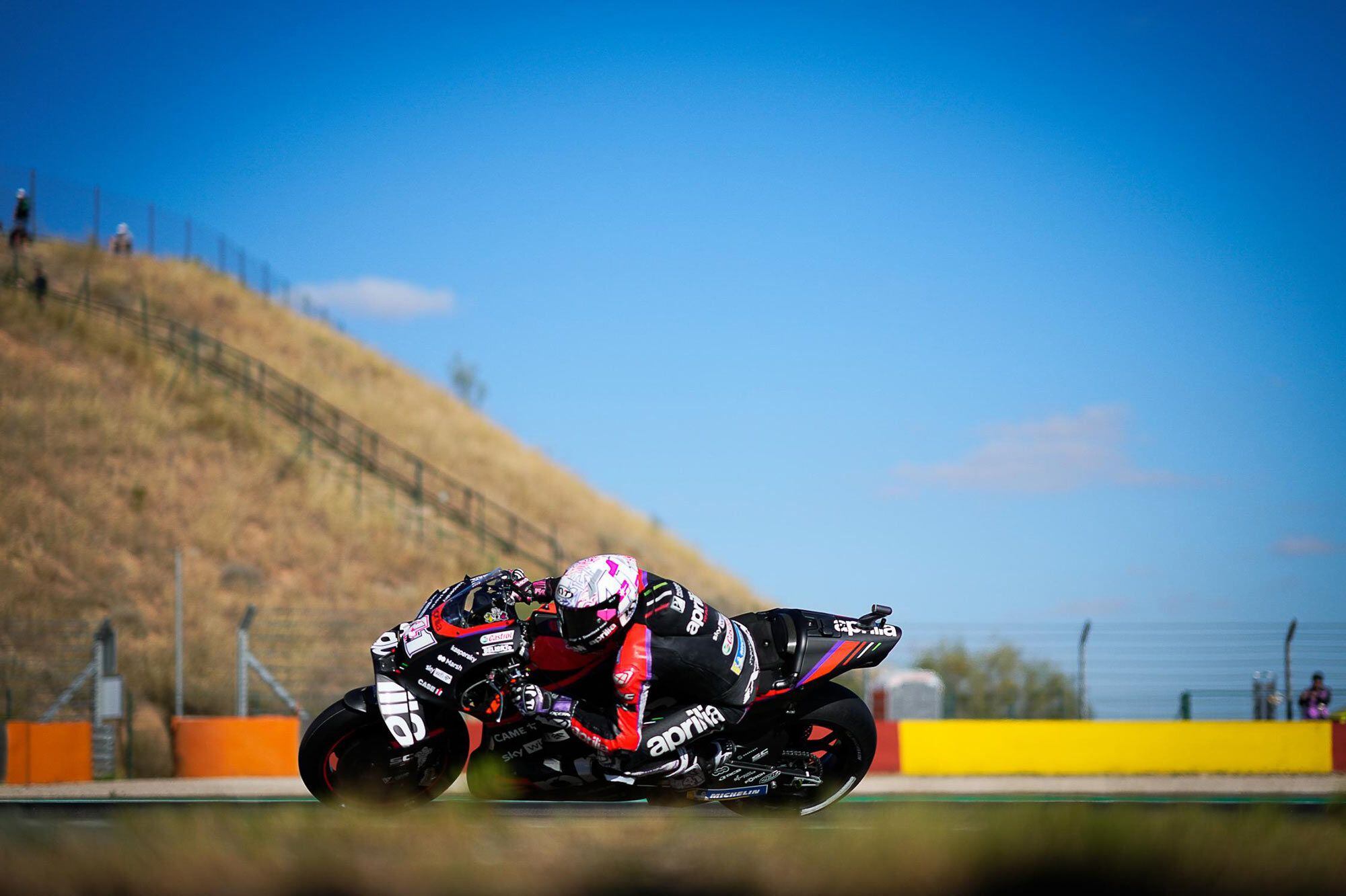 Aprilia-mounted Aleix Espargaró (third at Aragón, also third in overall points) illustrates perfectly how 2022 has turned into a “European” season, with Ducati, Aprilia, and KTM ascendent and Honda, Yamaha, and Suzuki struggling.