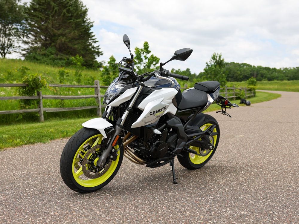 The 650NK arrives with J.Juan dual 300mm disc brakes, which performed flawlessly for this model.
