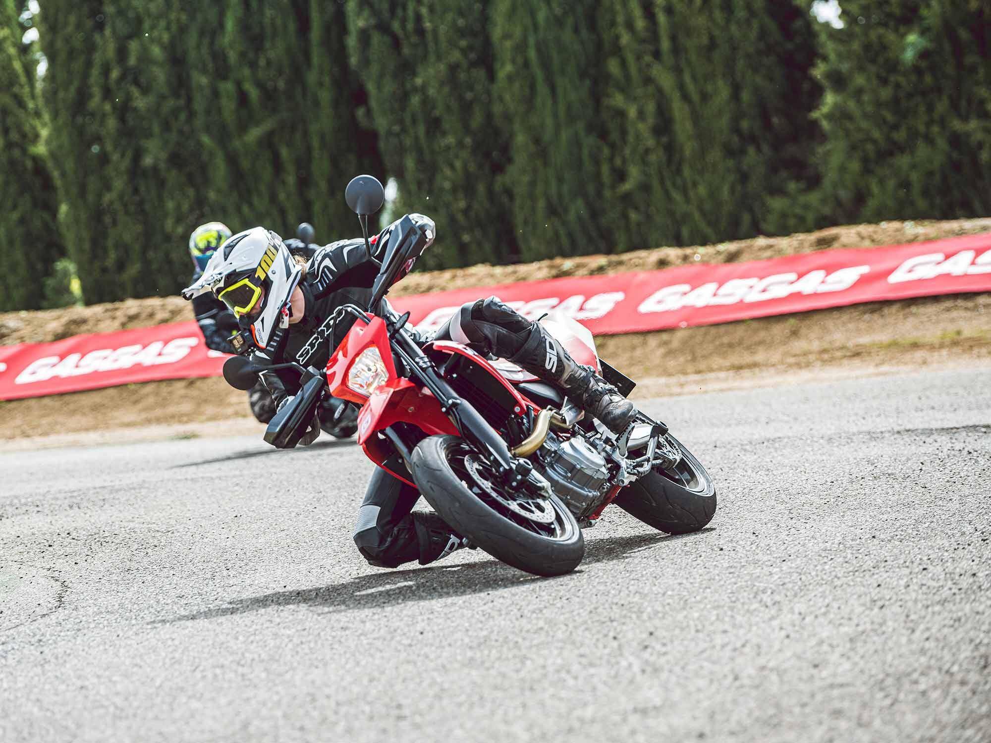 Testing a more traditional knee-down riding style on Sete Gibernau’s private backyard racetrack, the SM 700 delivered the same sharp steering that made it such a joy on the road.