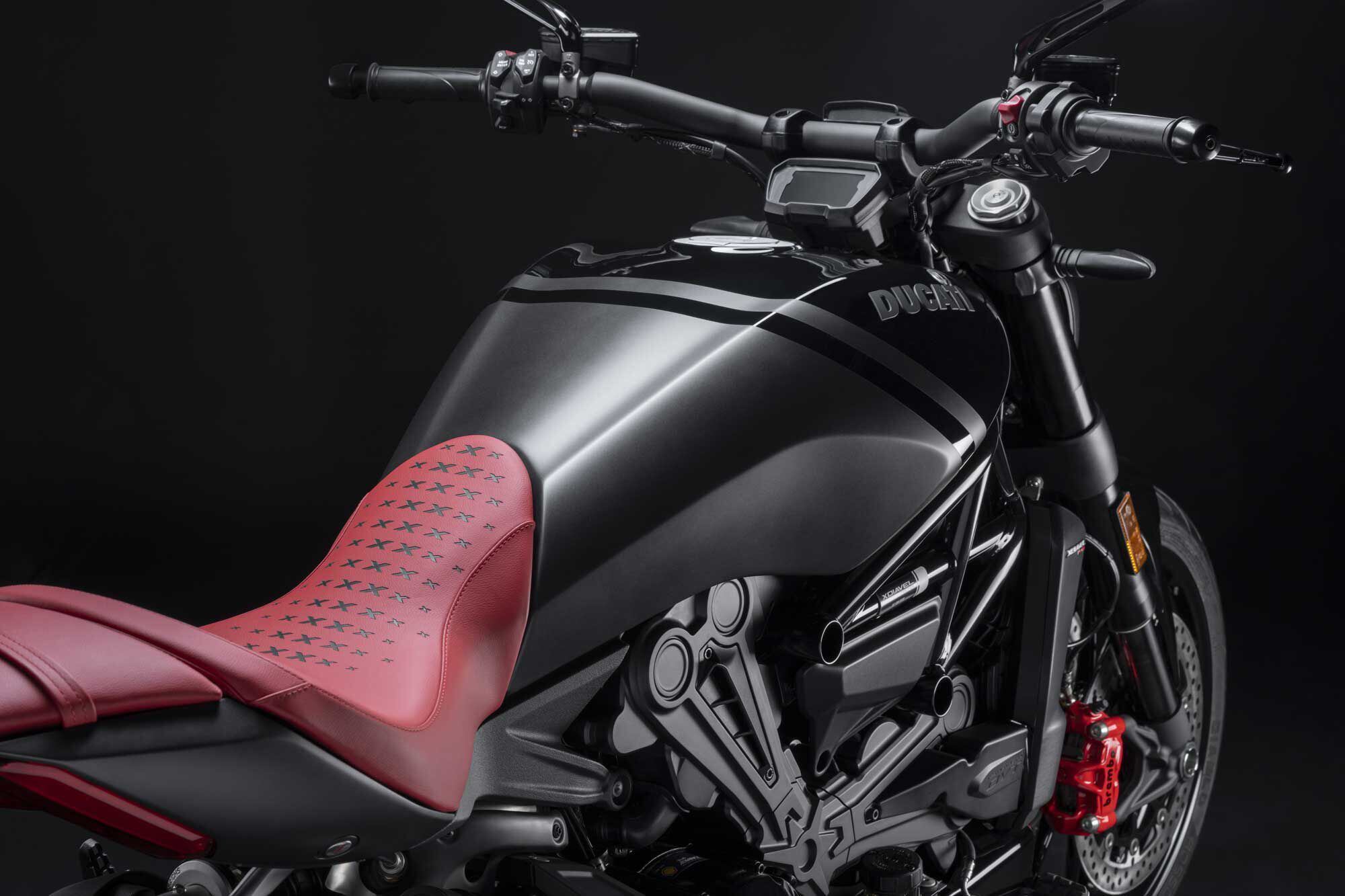 The XDiavel Nera is all about making a statement, and enjoying a luxury brand. Whether you’re into power cruisers or not, the Nera undoubtedly succeeds on both counts.