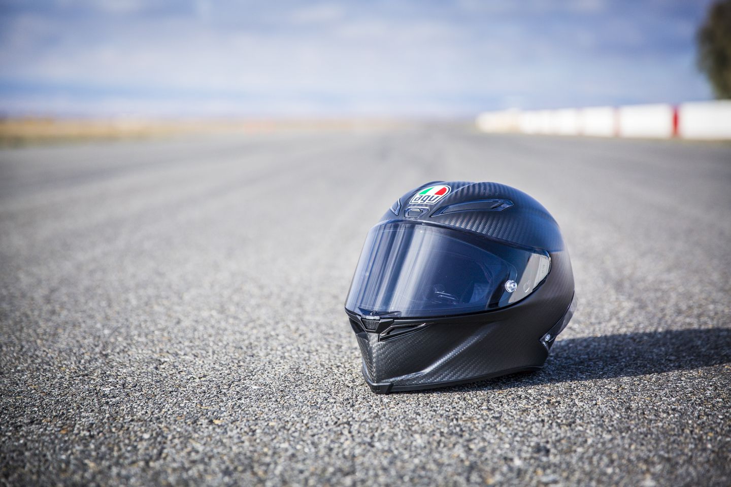 agv pista gp r mat RR Performante Helmet - Matte Carbon/Black/Red - Size Medium The helmet created for MotoGP is now available to all riders AGV Pista GP RR Helmet