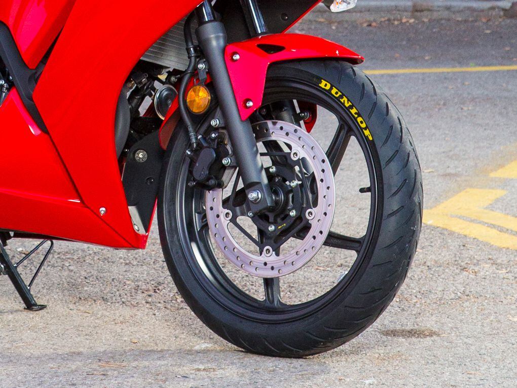 New Sportmax GPR300 Sportbike Tires From Dunlop New Product Cycle