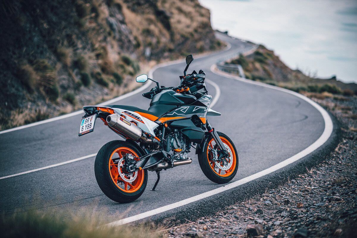 KTM has stayed faithful to the SMT’s DNA, bringing back supermoto handling with adventure-touring comfort and usability.