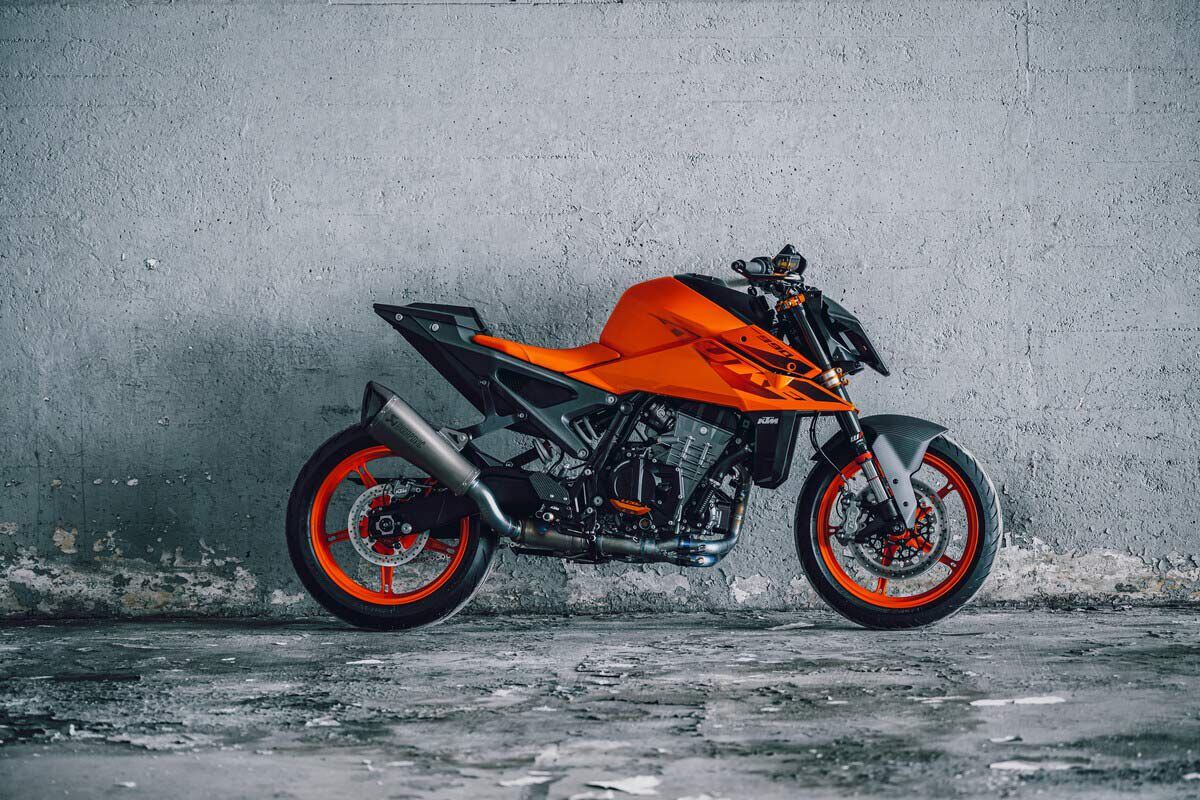 KTM doesn’t shy away from sharp lines, and that continues to be the case with the new 990 Duke.