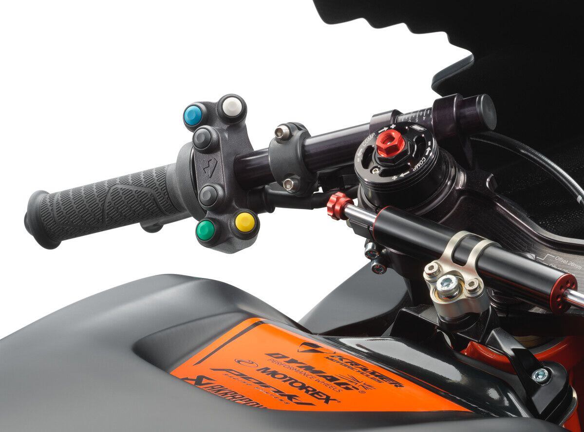 MotoGP-style switch pod on the left clip-on lets you scroll through and select electronic modes.