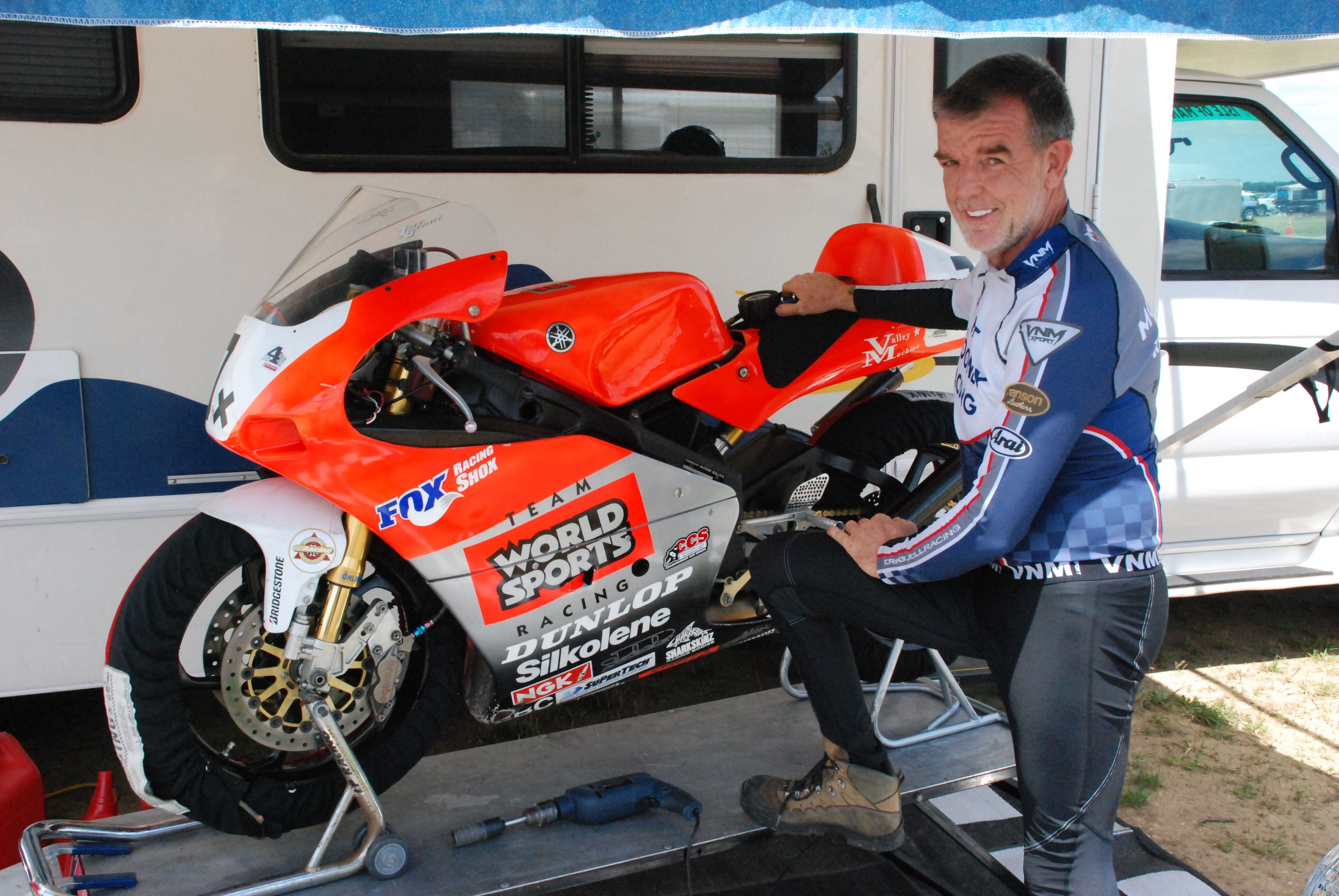 Comparing EBR 1190RX and Yamaha TZ250 V-Twin Racers | Cycle