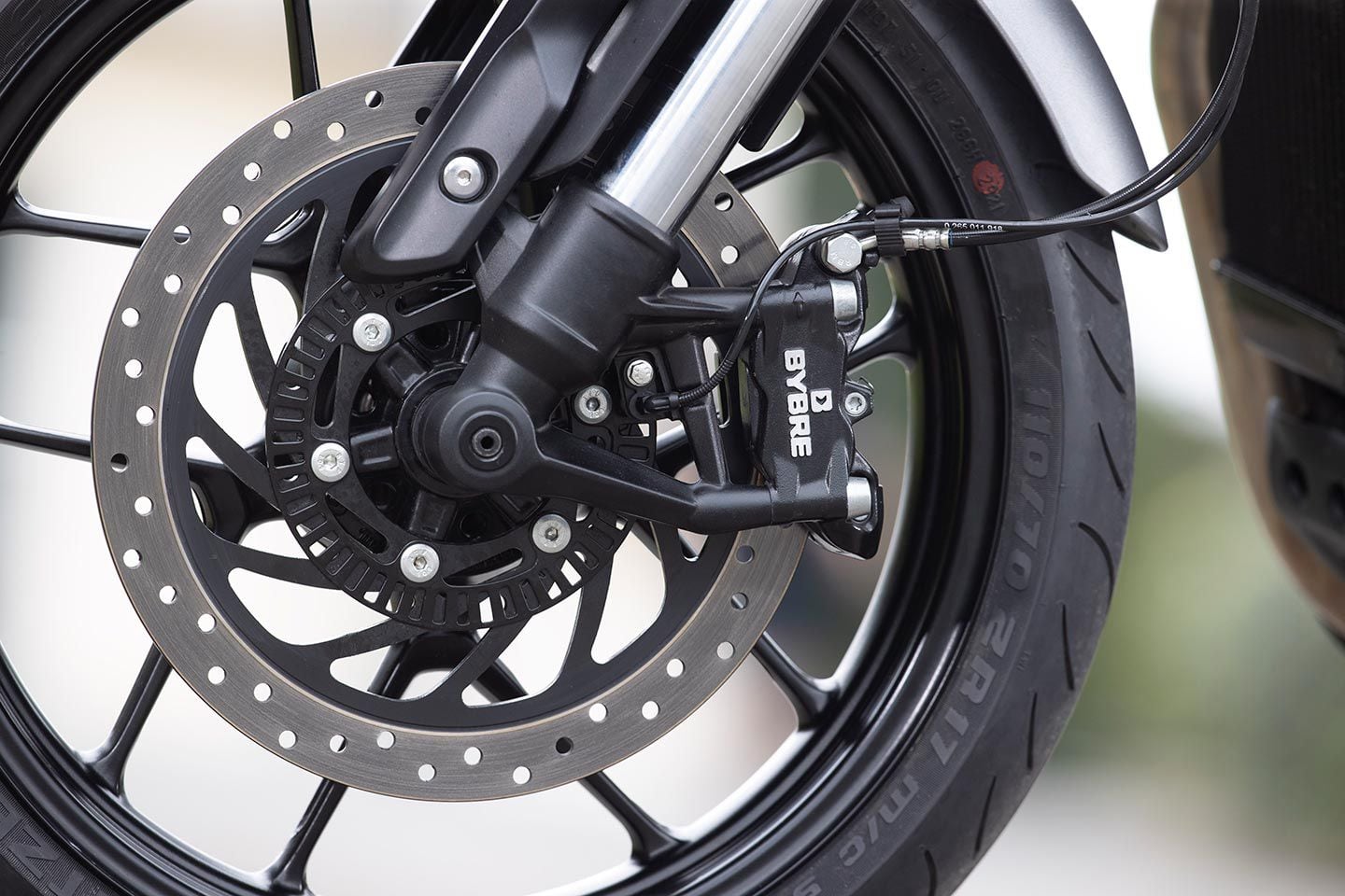 A single 300m brake disc and ByBre radial caliper handle braking duty at the front of the Speed 400.