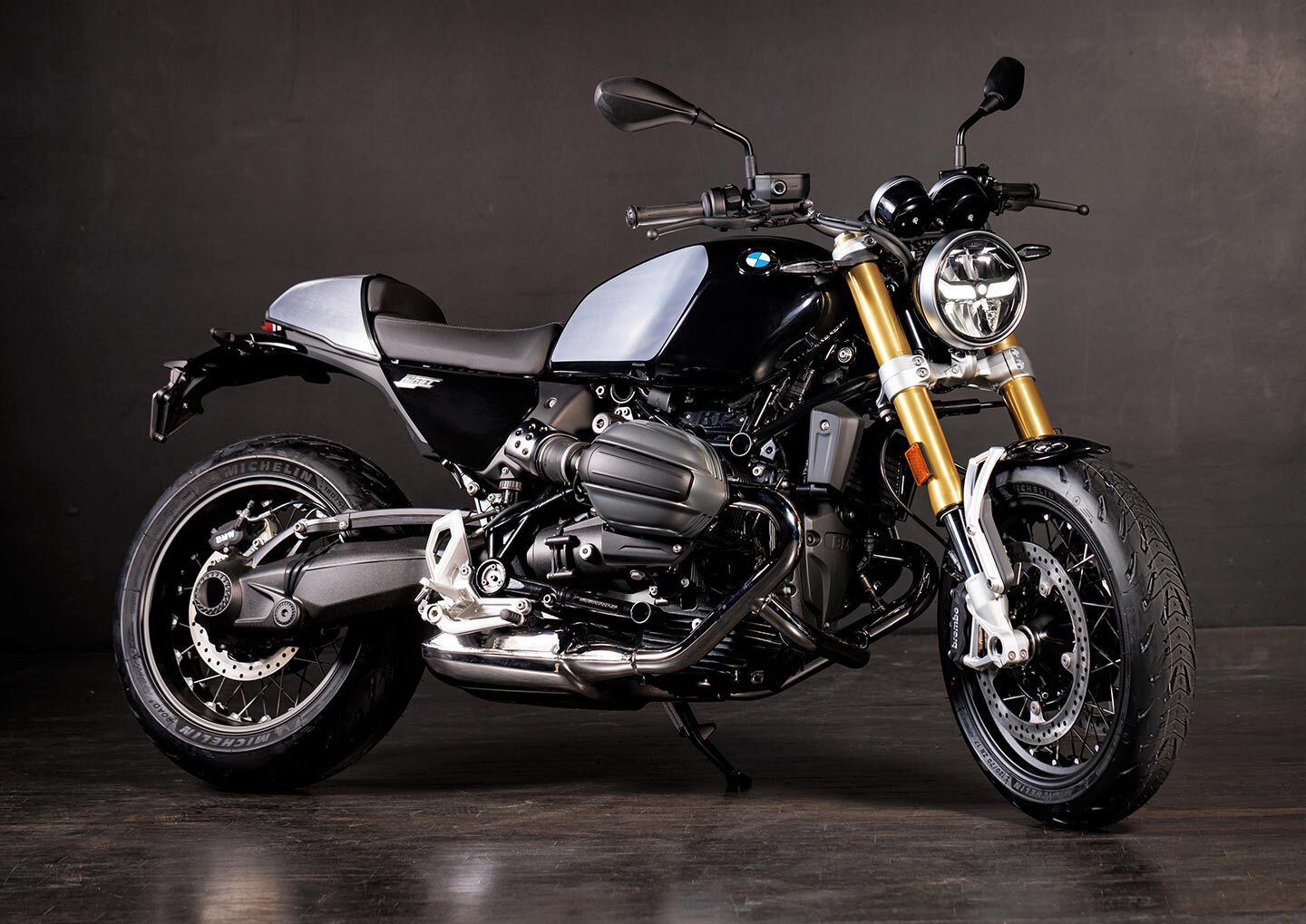 Similar fly line, same design language: a more refined take on the R nineT? Clearly, not the cruiser we were expecting when we first heard about it last year.