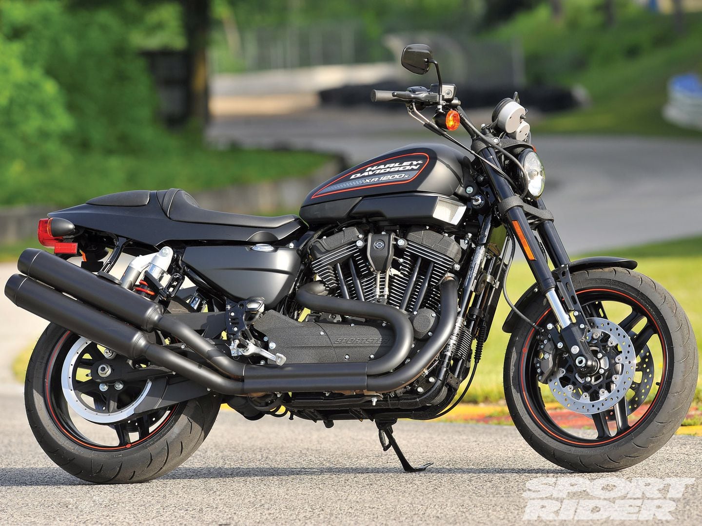 2011 Harley-Davidson XR1200X - Rolling Thunder Lives Again | Cycle