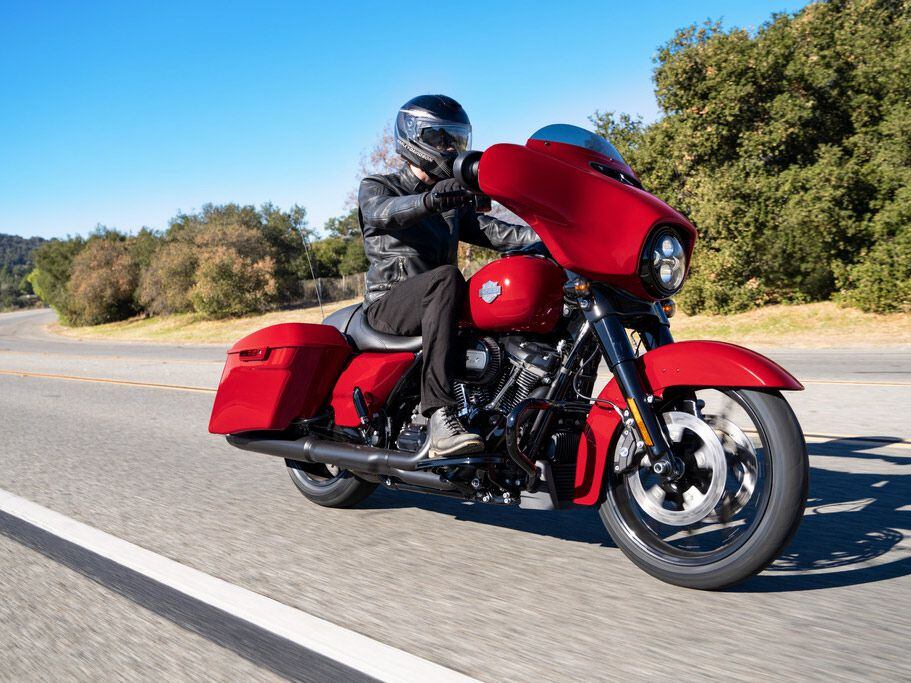 No major updates for the Street Glide Special, just some new paint color options.