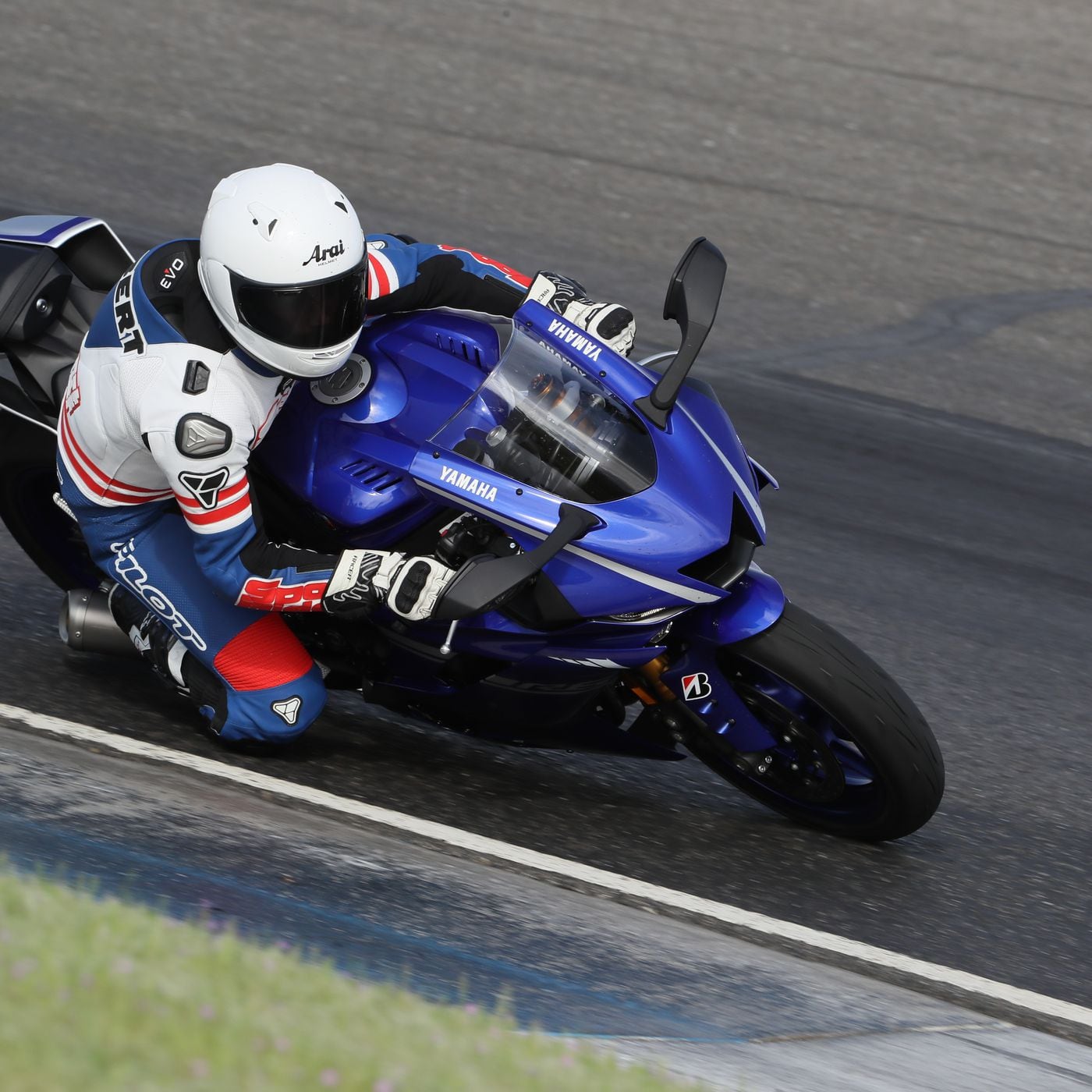 First Ride Review: 2017 Yamaha YZF-R6