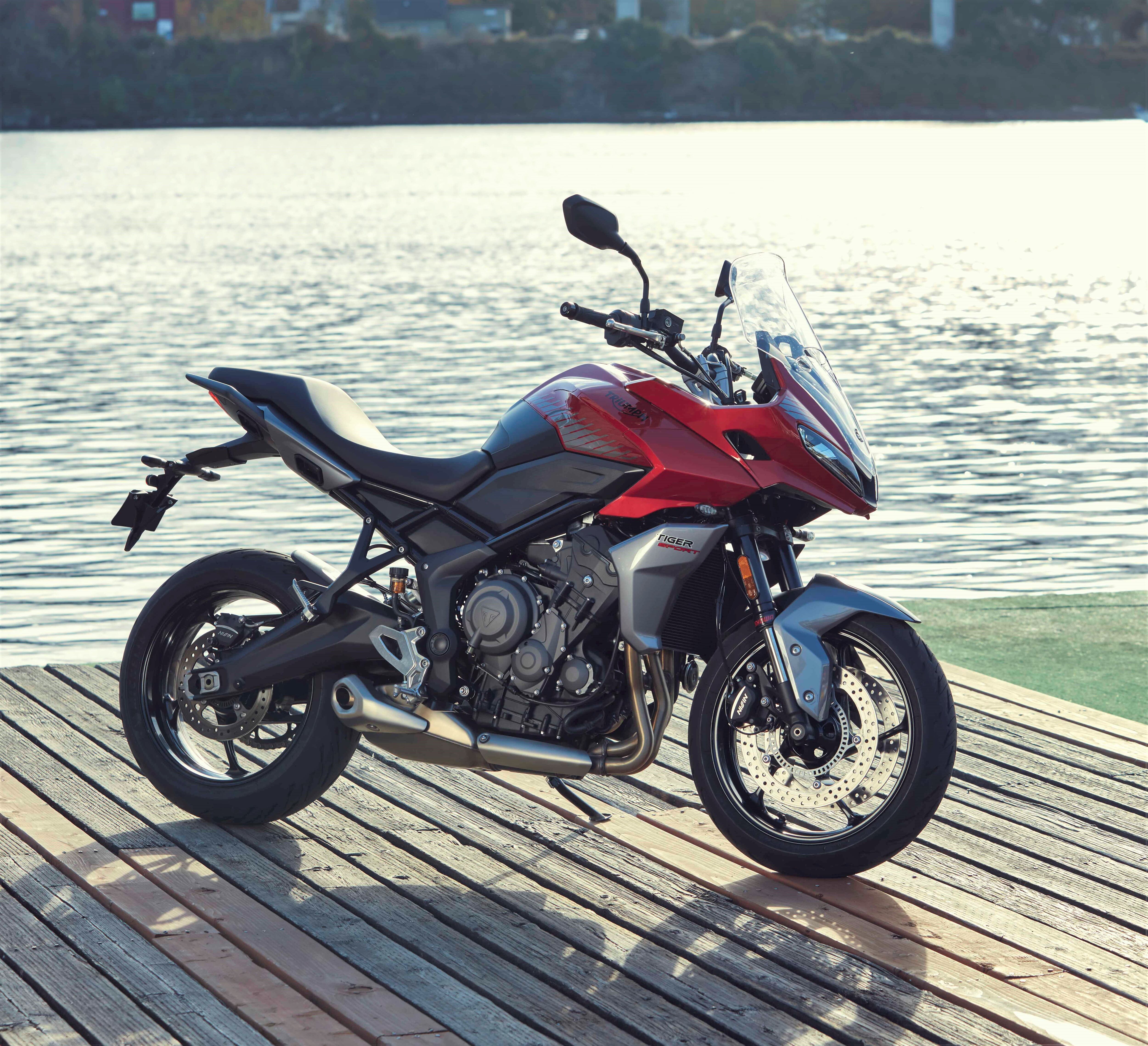 Although the Tiger 660 shares much with the Trident, the frame is beefed up and ergonomics are more upright.
