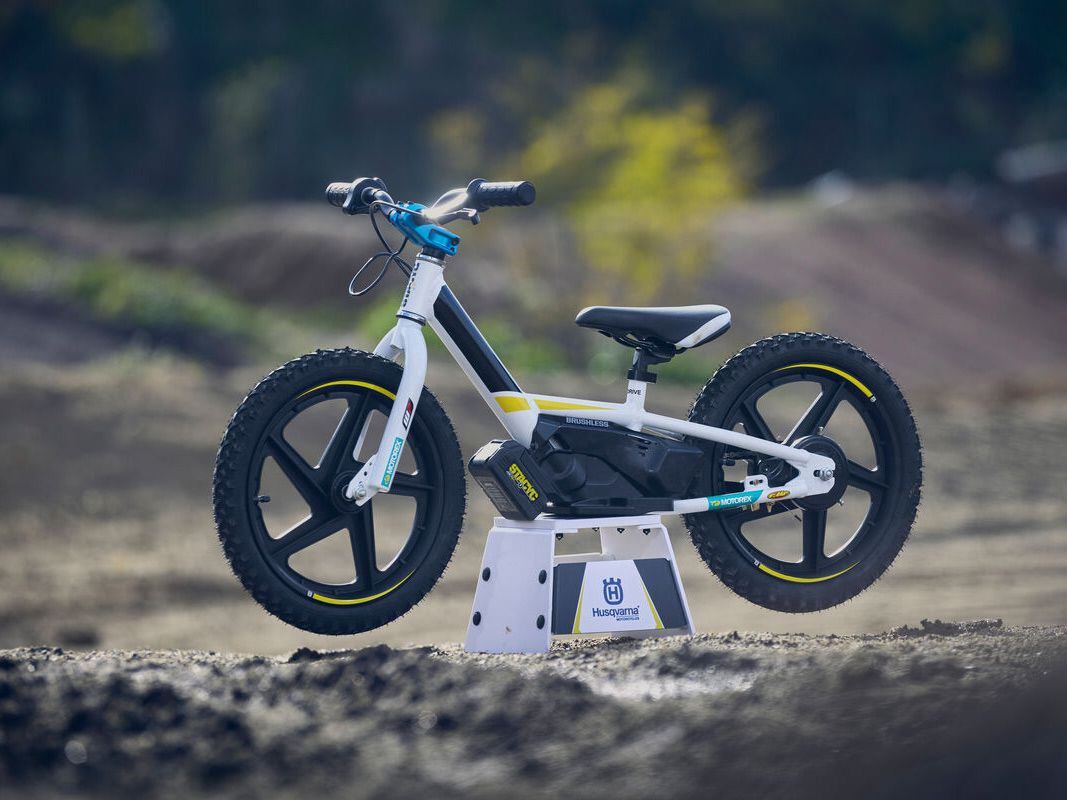 2023 Husqvarna 16eDrive
