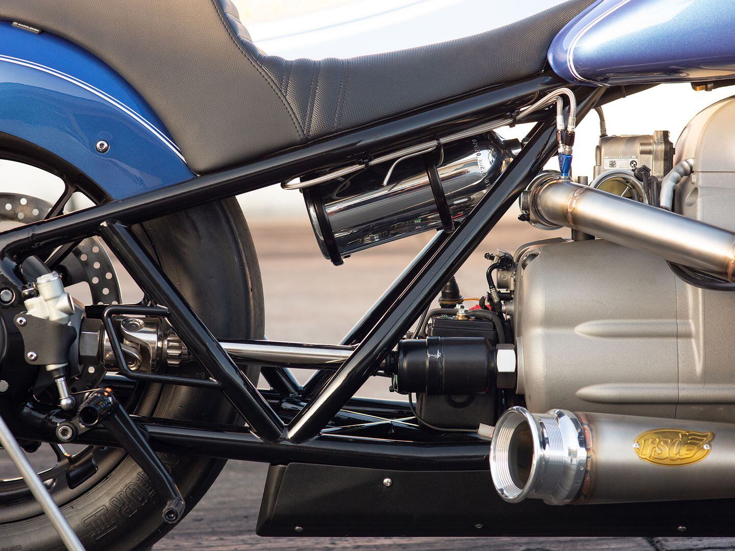 Bmw r18 roland sands clearance