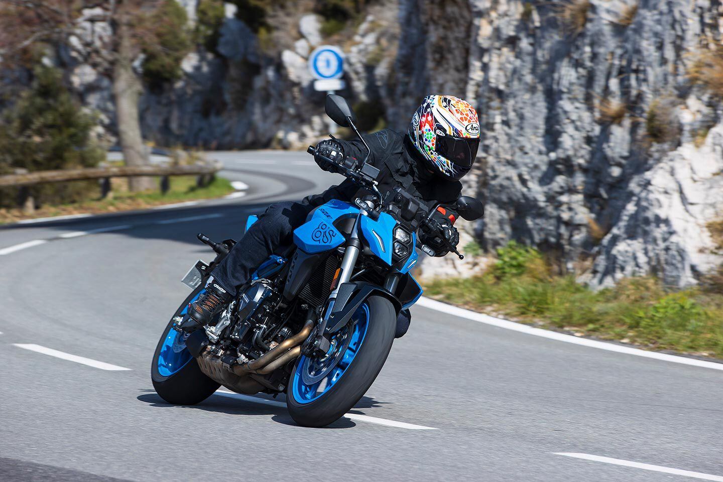Our testbike was Pearl Cosmic Blue.