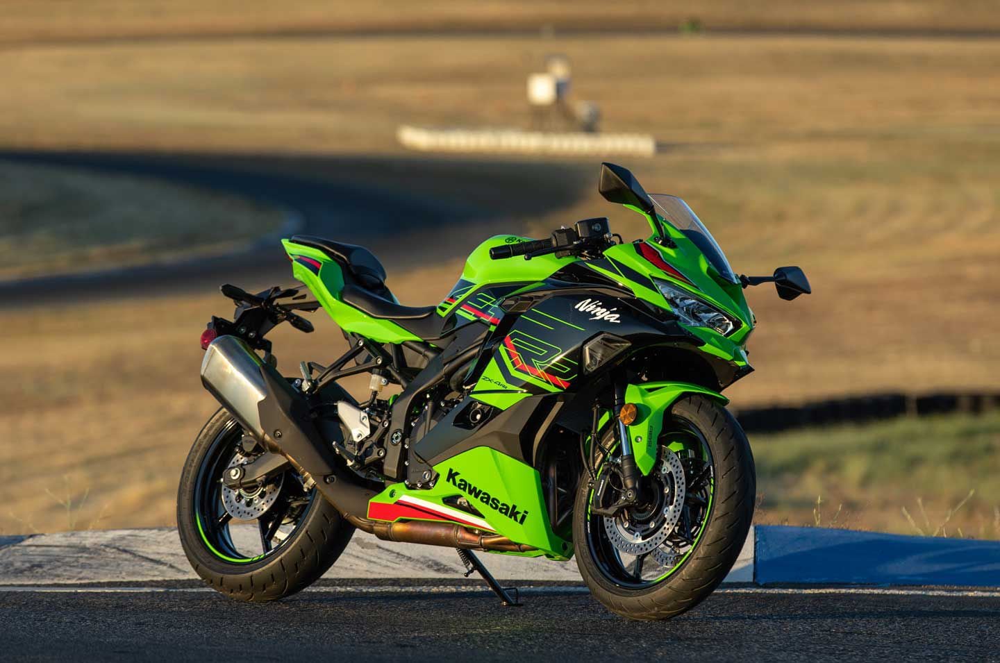 As rare as 400cc sportbikes were in the ‘80 and ‘90s, they were thought to be completely extinct until Kawasaki’s Ninja ZX-4RR rose from the ashes.