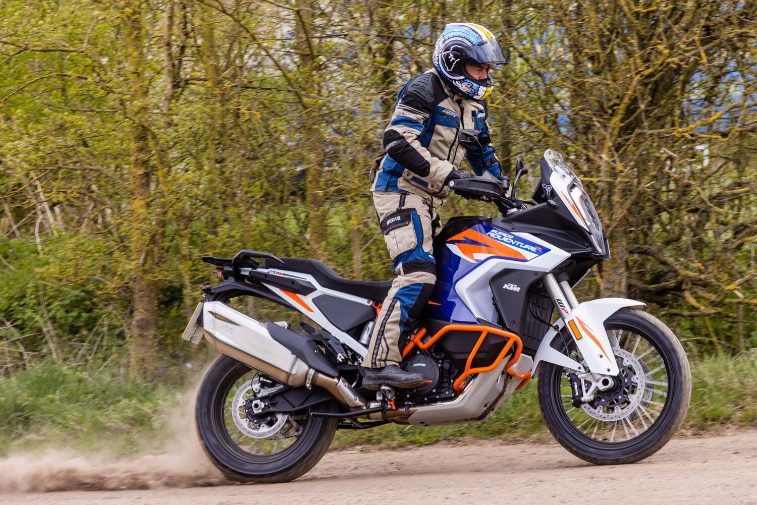 KTM claims the 1290 Super Adventure R has retained its peak horsepower rating of 160 hp.