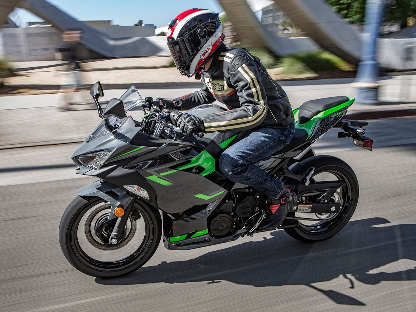 2019 Kawasaki Ninja ABS vs. Z400 ABS | Cycle World