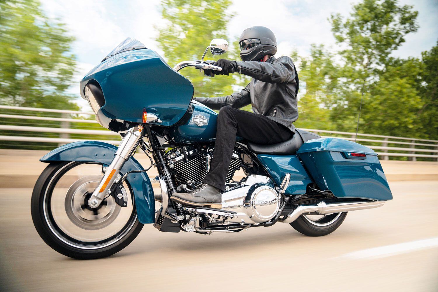 The 2021 Road Glide Special can also be ordered in bright or dark finishes, and sports the same new side-fill tank and low-profile engine guard.