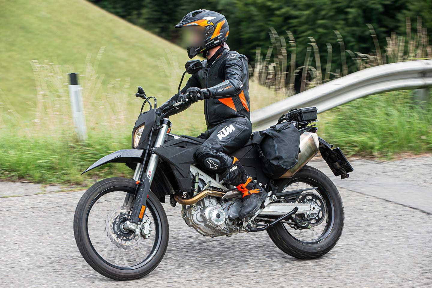 2025 KTM 690 SMC R and Enduro R Captured