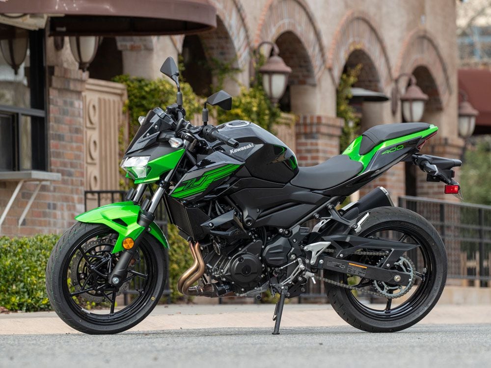 It s Easy Being Green Aboard The 2019 Kawasaki Z400 Cycle World