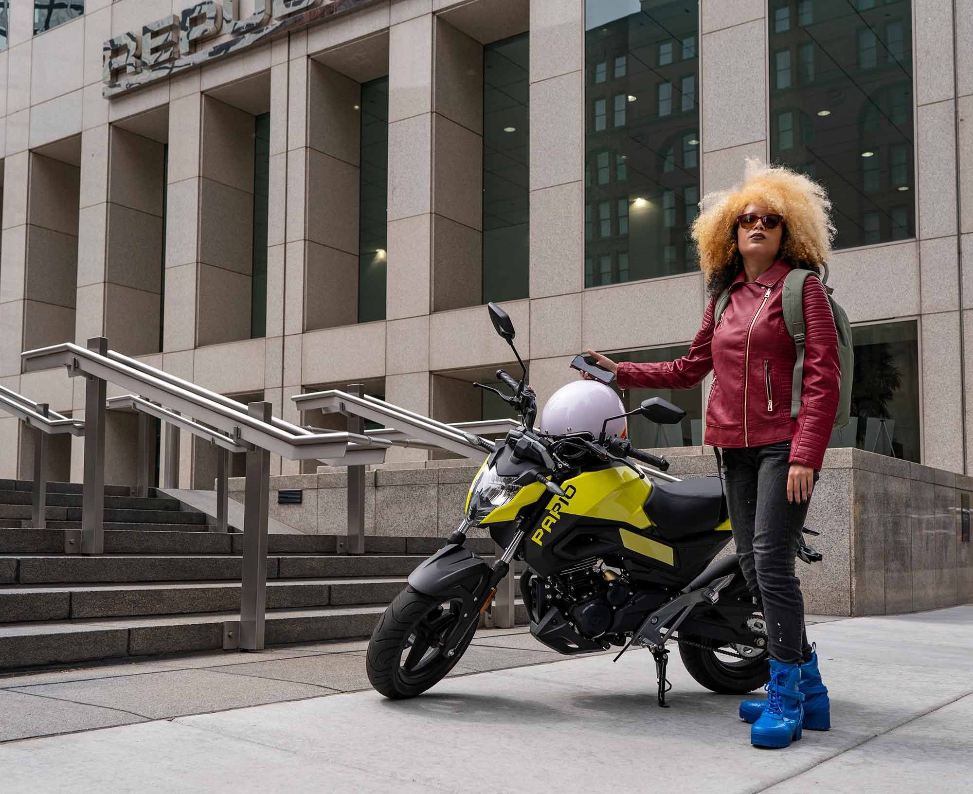 With an MSRP of just $2,999, the CFMoto Papio is an equally sporty alternative to the Grom and Z125 Pro. The biggest advantage? A six-speed transmission.