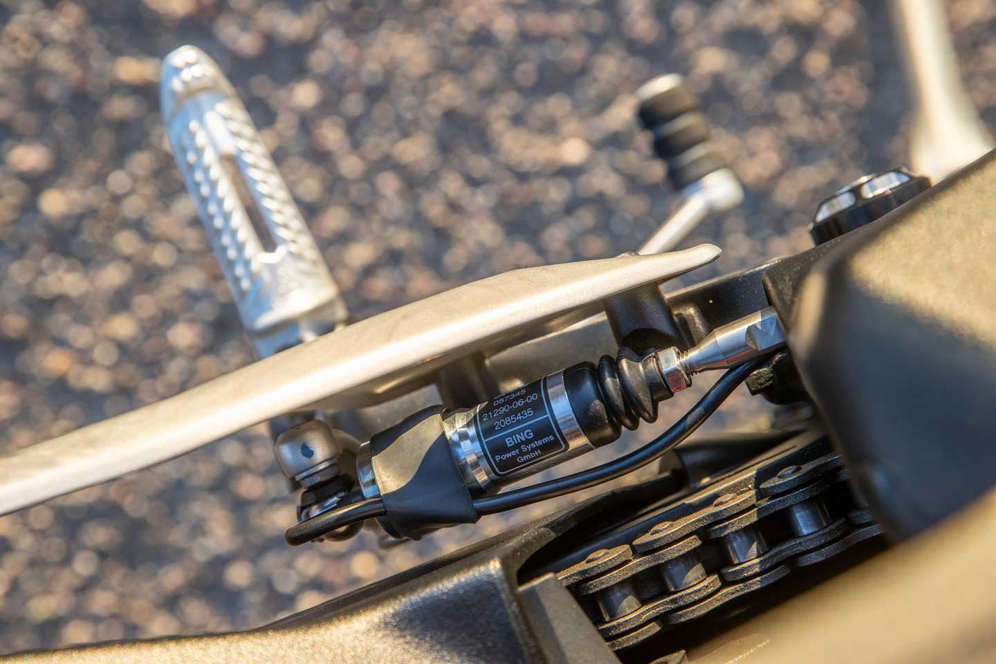 The R comes standard with an up/down quickshifter.