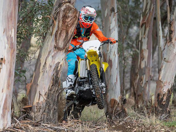 2018 Suzuki RMX450Z First Ride Review | Cycle World