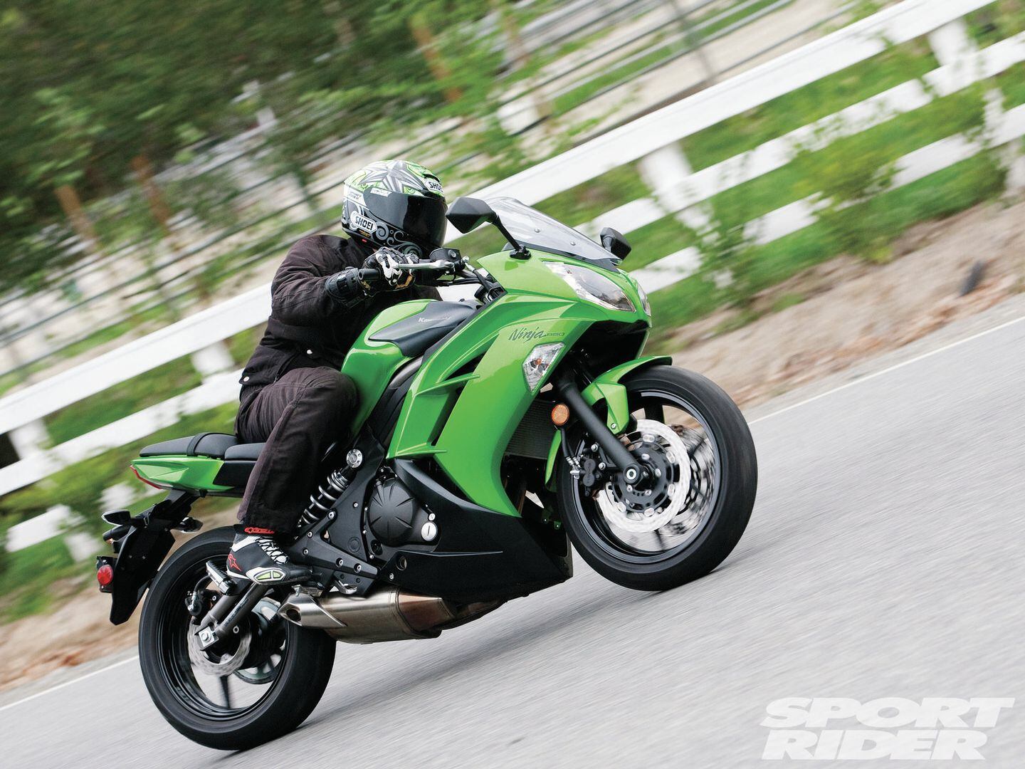 現HYKE ハイク　GREEN MANグリーンマン　F-2 COAT 現HYKE ハイク GREEN MANグリーンマン F-2 COAT