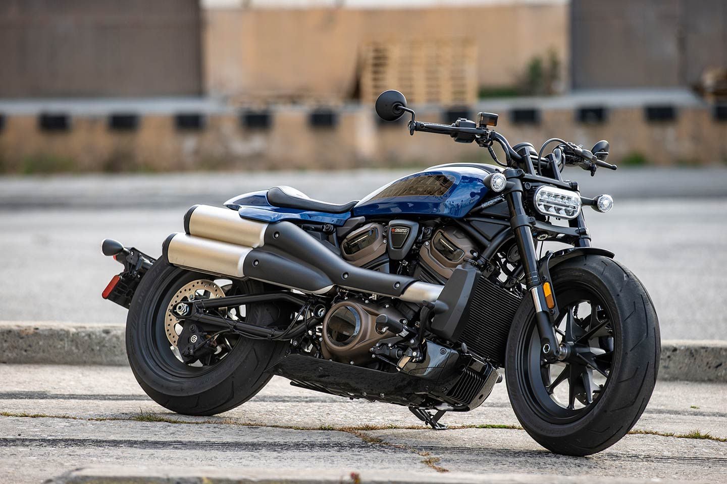 New hd sportster top