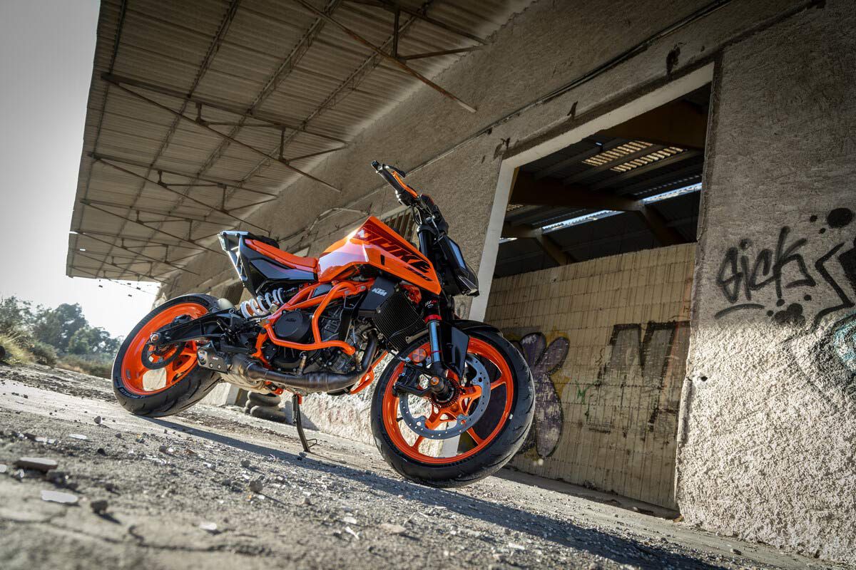 Even though it’s the smallest Duke and meant for newer riders, the 390 Duke still sticks to the KTM promise of “ready to race.”