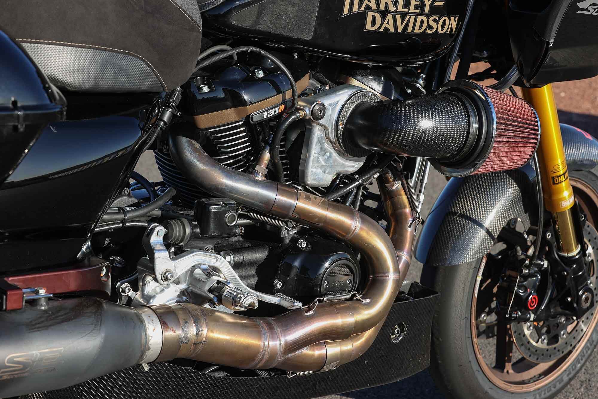 The heart of the racebike is the Screamin’ Eagle Milwaukee-Eight 131 Performance Crate Engine, which is available via H-D’s legendary parts catalog. Although it’s been highly modified for peak performance and optimized running temperatures, and dubbed the 131R.